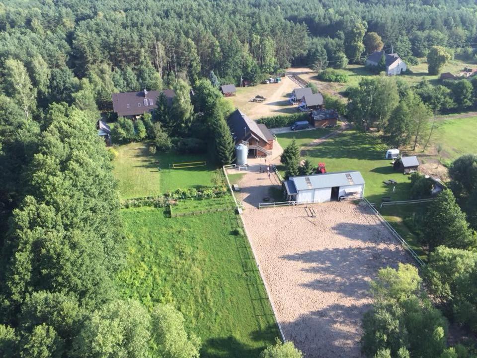 Agroturystyka Stajnia Zwierzyniec Miedzychod 外观 照片